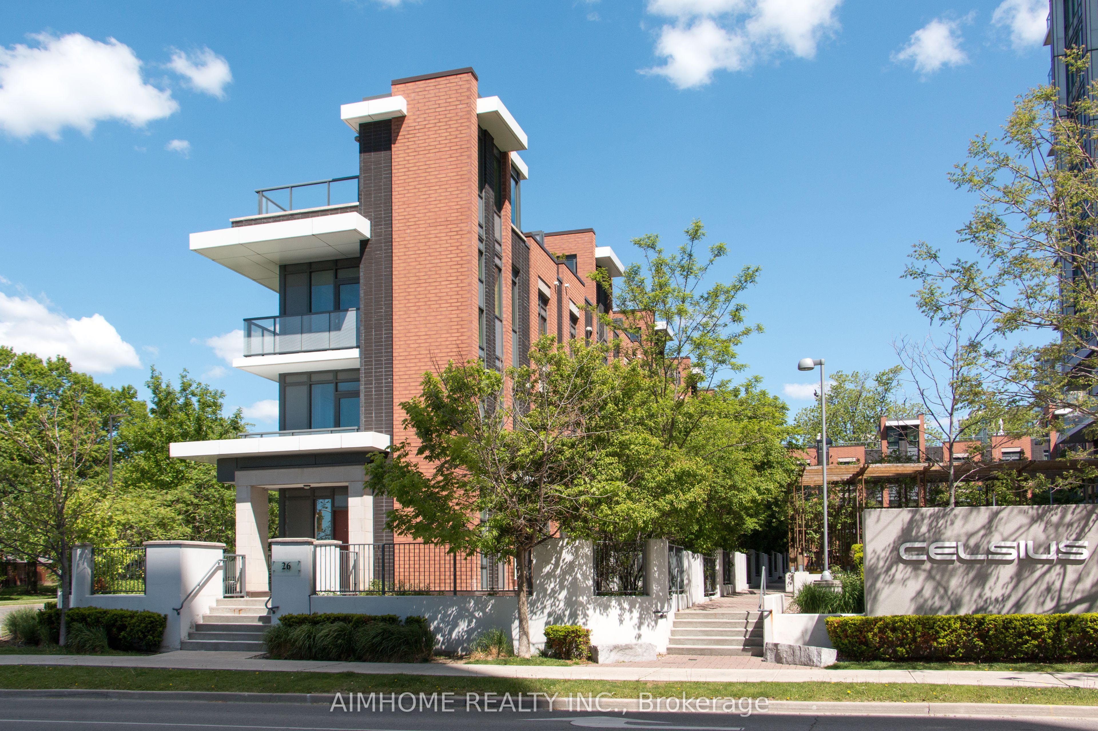 TH120-26 Churchill Avenue, Toronto, ON, M2N 0J3