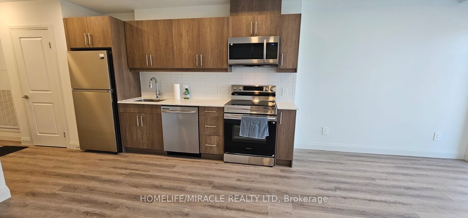 1310-1333 Weber Street, Kitchener, ON, N2A 1C2 photo 2