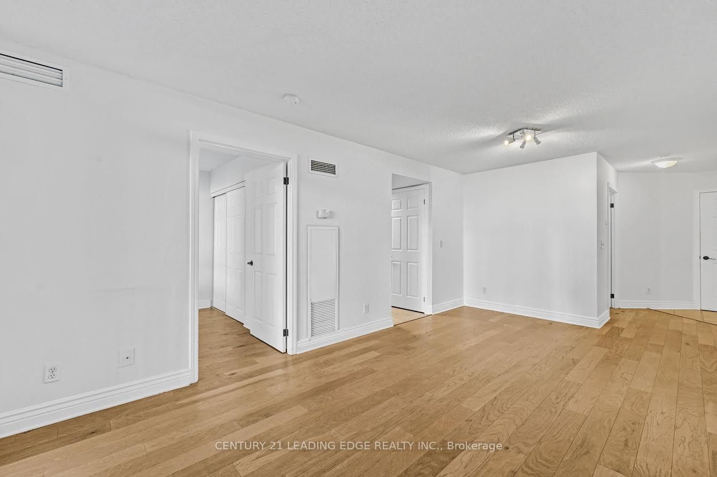 Additional image 4 of 905-55 Harrison Garden Boulevard, Toronto, ON, M2N 7G3