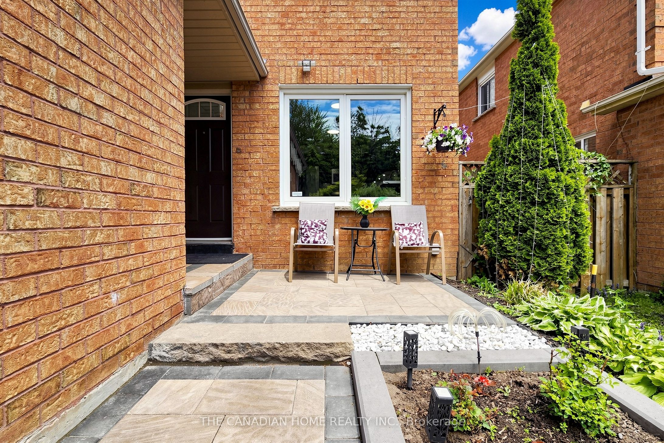 Additional image 4 of 5 Woodstone Place, Whitby, ON, L1R 1S7
