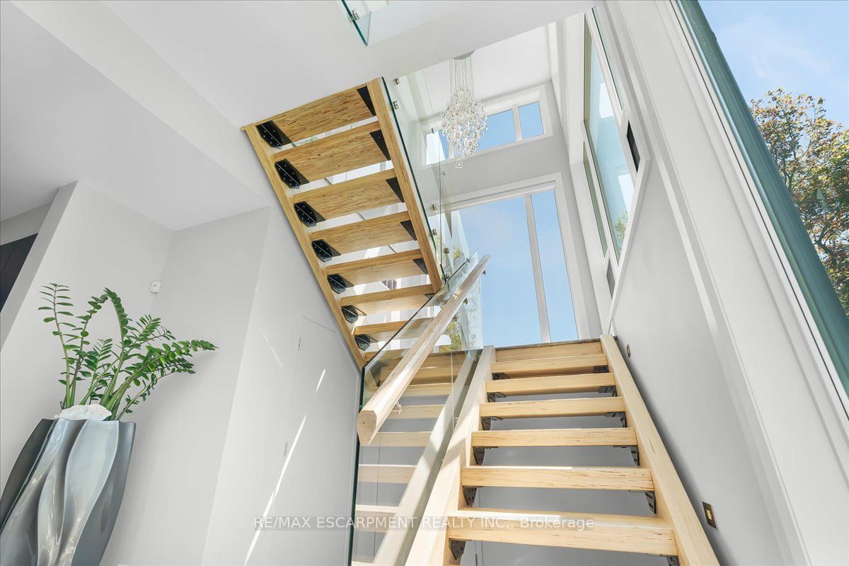 Additional image 6 of 1309 Beaufort Drive, Burlington, ON, L7P 4V9