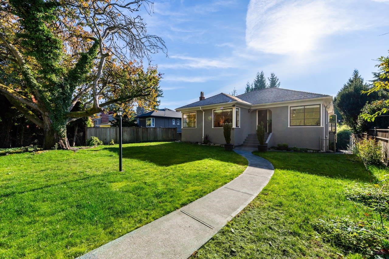 1258 Jefferson Avenue, West Vancouver, BC, V7T 2B1