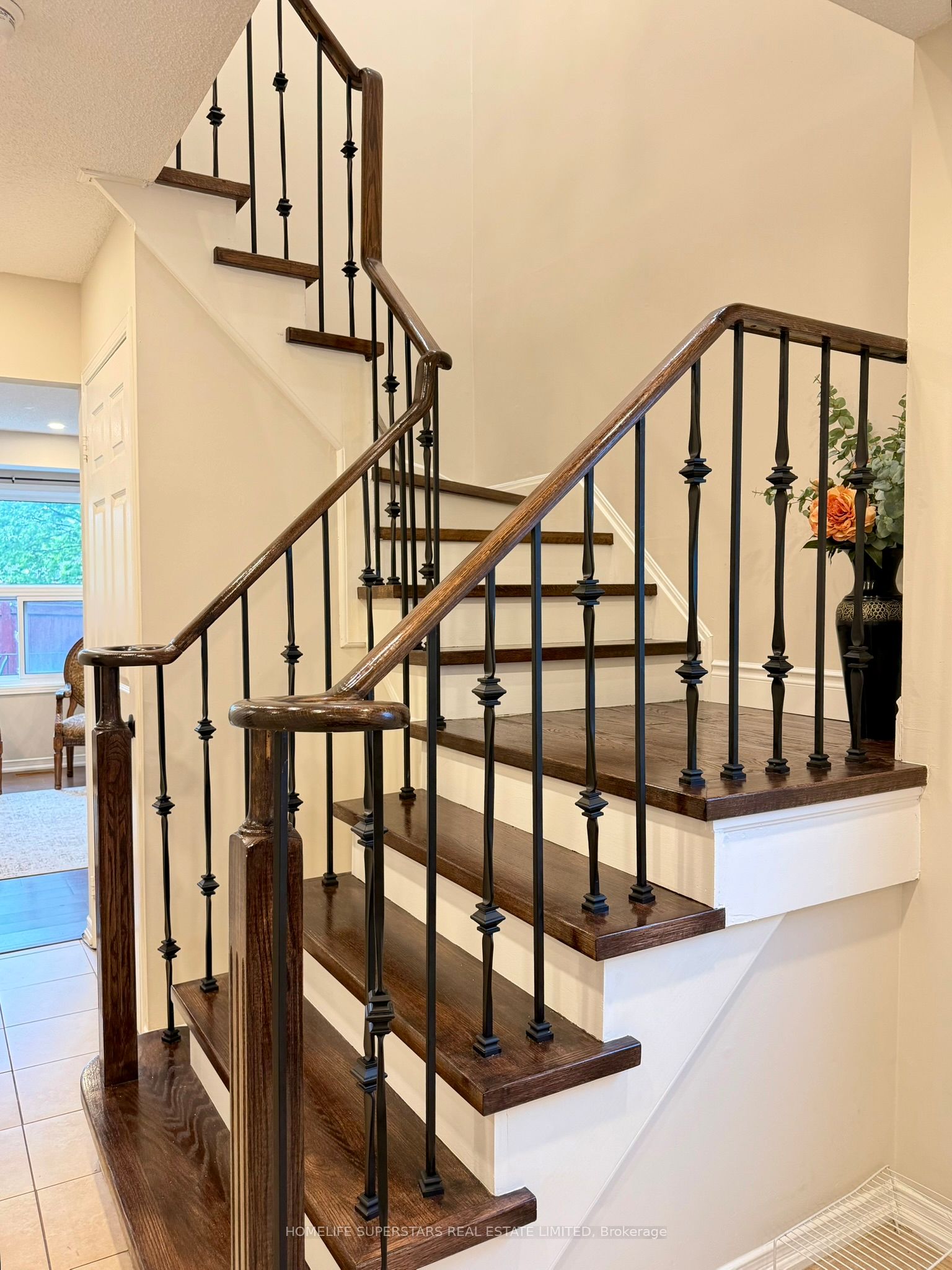 172 Rainforest Drive N, Brampton, ON, L6R 1A4 photo 4