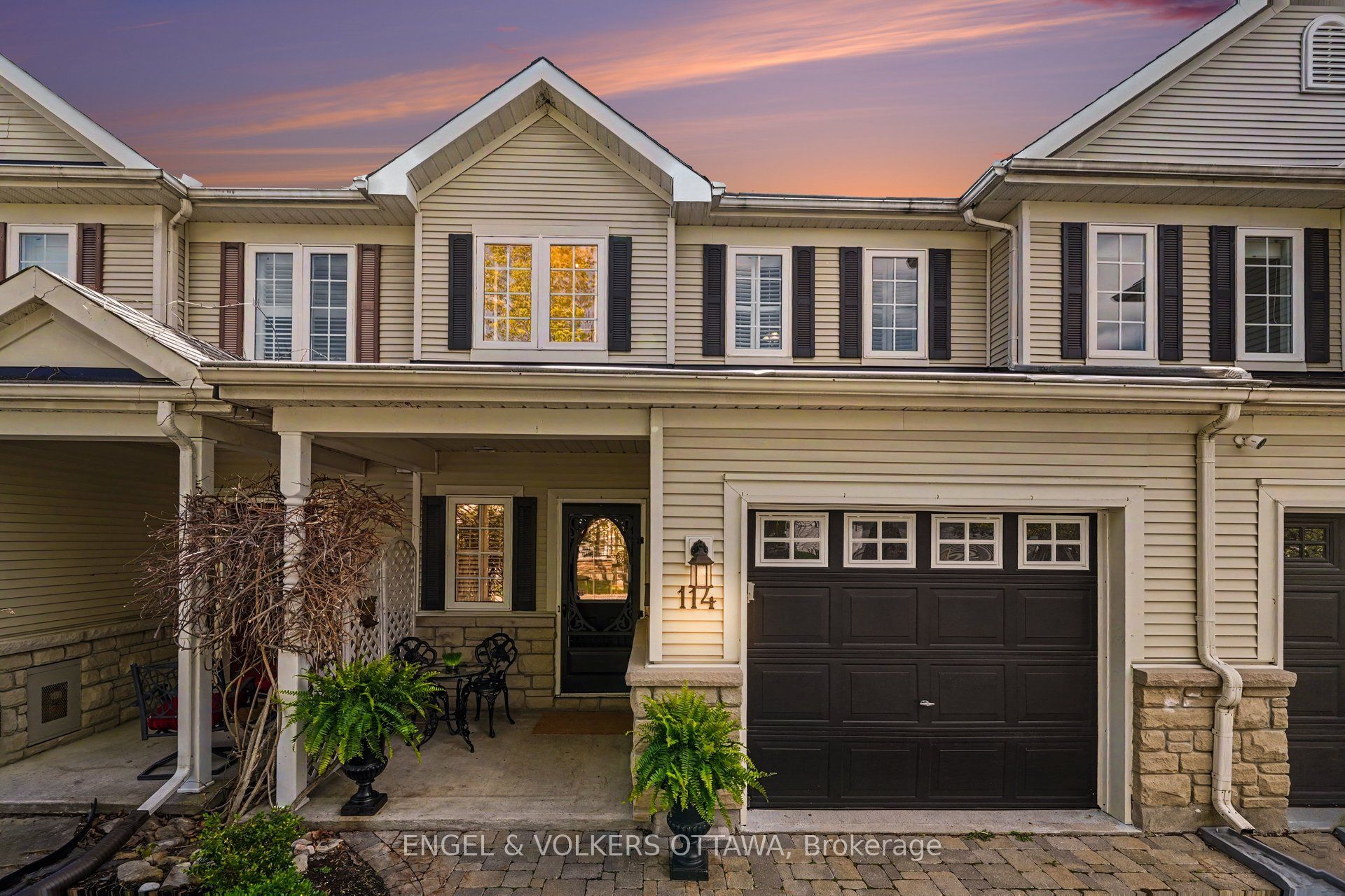 114 Rustwood Private, Ottawa, ON, K2J 5L5
