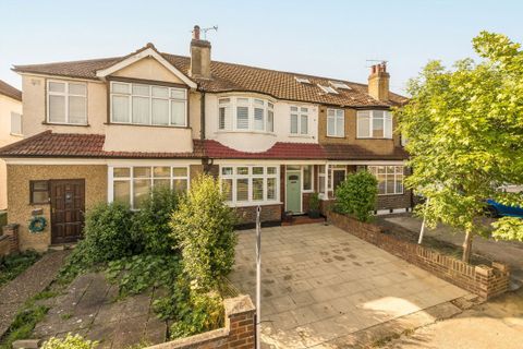 Cranborne Avenue, Surbiton KT6