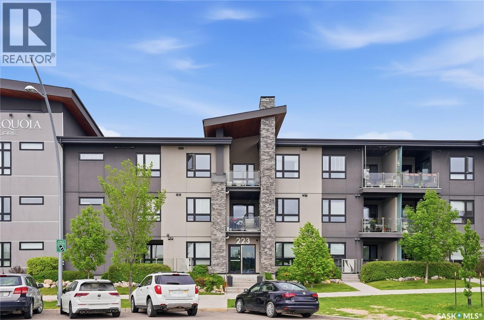 216-223 Evergreen Square, Saskatoon, SK, S7S1N1