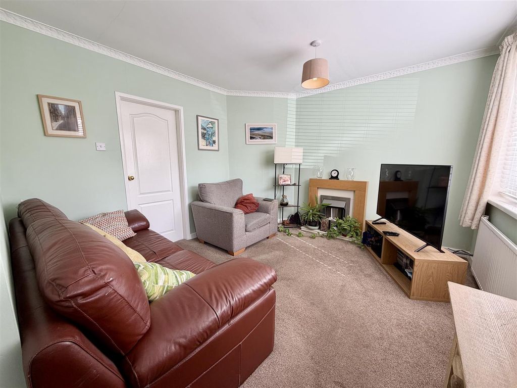 Additional image 2 of 3 bed end terrace house for saleBarleyhill Road, Garforth, Leeds LS25