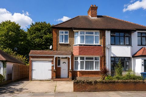 Dorset Avenue, Southall UB2