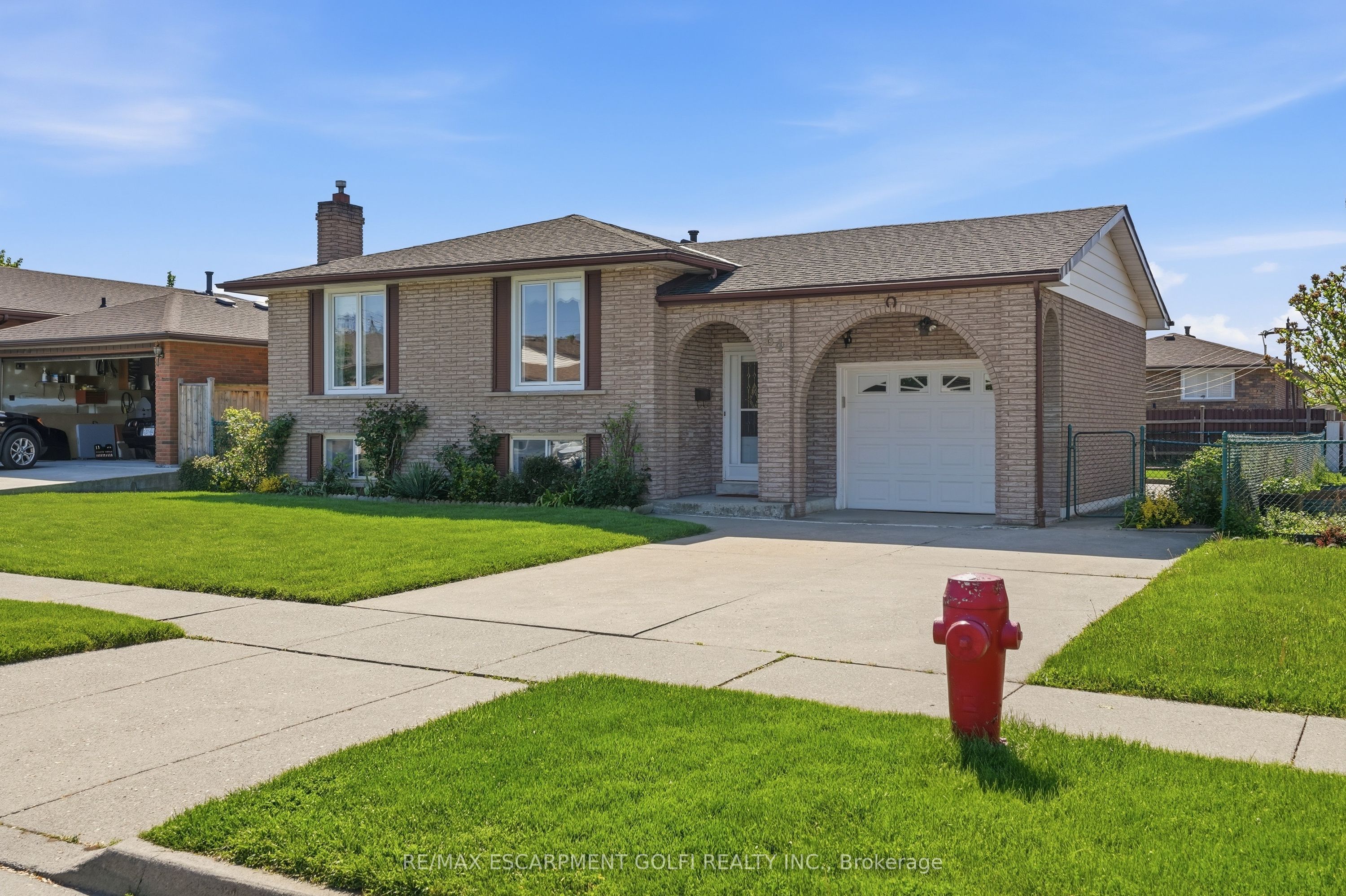 64 Eastbury Drive, Hamilton, ON, L8E 2V4 photo 2