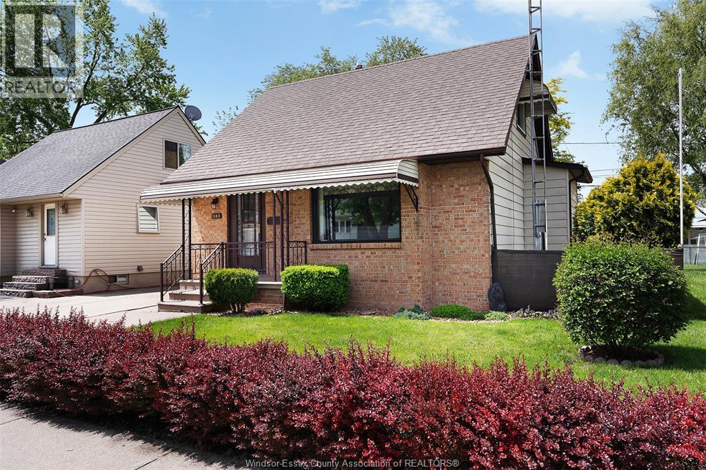 1383 Tourangeau , Windsor, ON, N8Y4J1