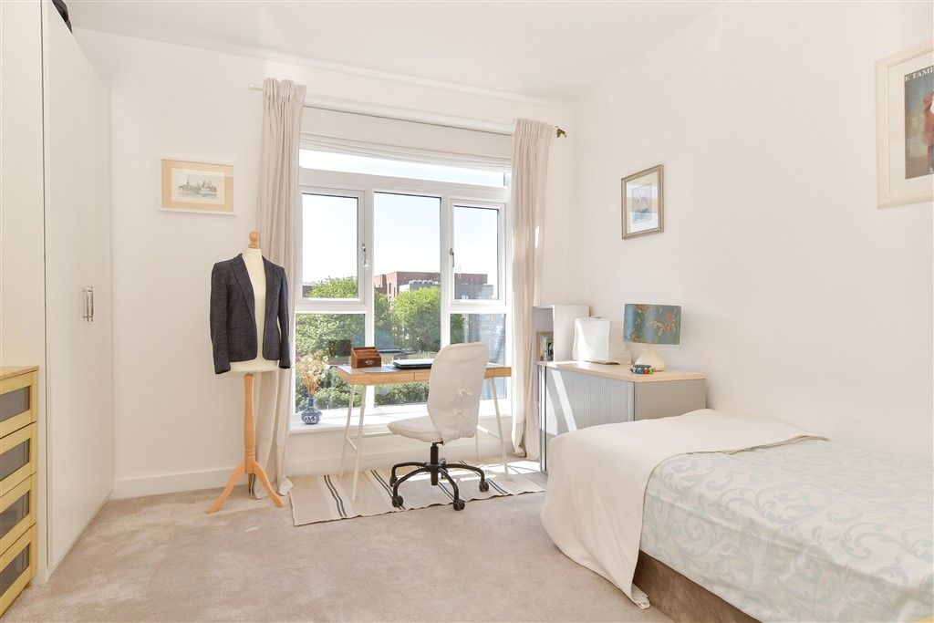 Additional image 8 of 2 bed flat for saleGlenway Road, Rochester, Kent ME1