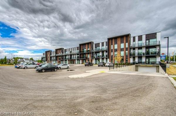 107-5 Wake Robin Drive, Kitchener, ON, N2E 0H6 photo 4