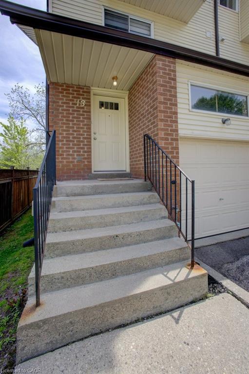 13-1085 Queens Boulevard, Kitchener, ON, N2M 1B9 photo 3
