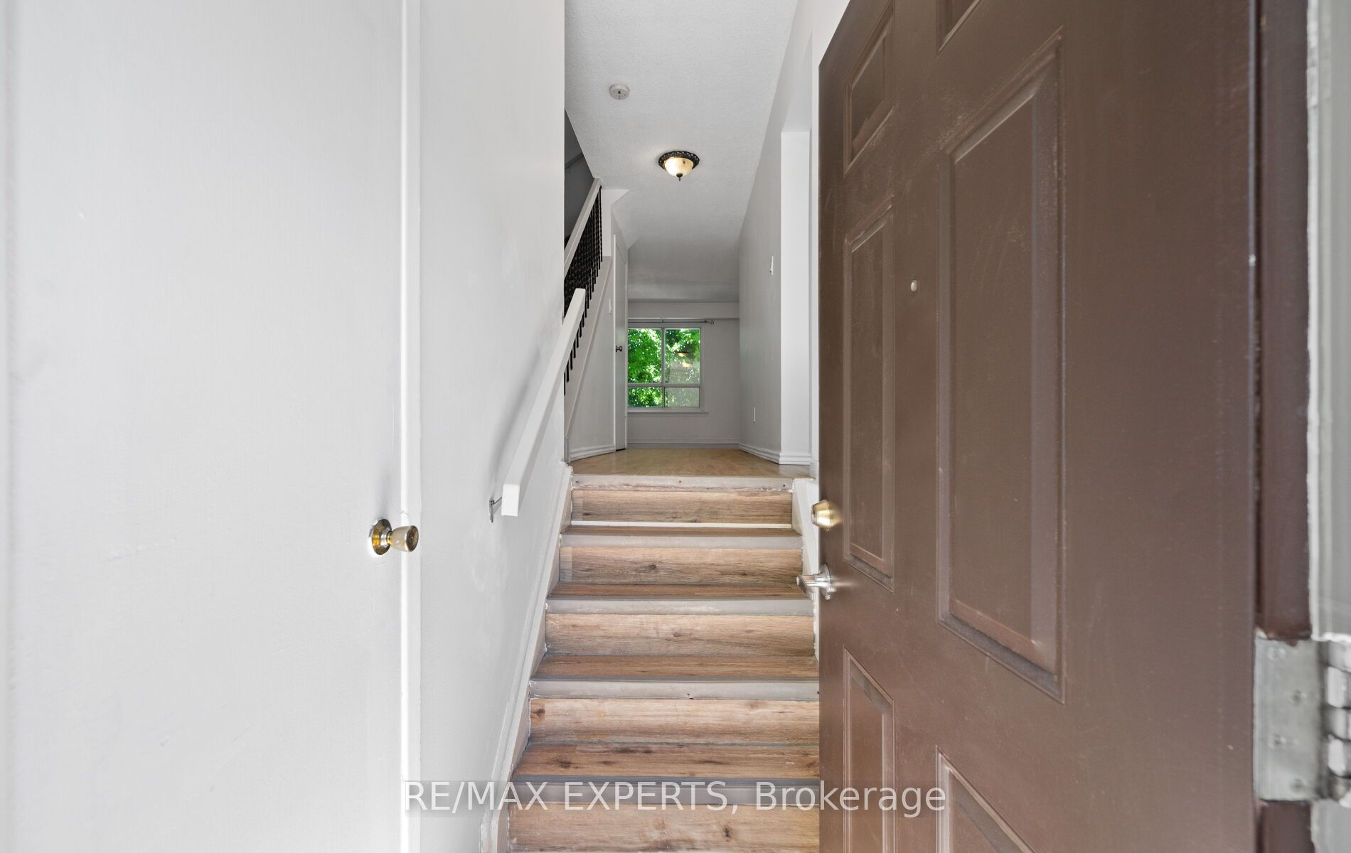 Additional image 4 of 5 Moregate Crescent, Brampton, ON, L6S 3K9