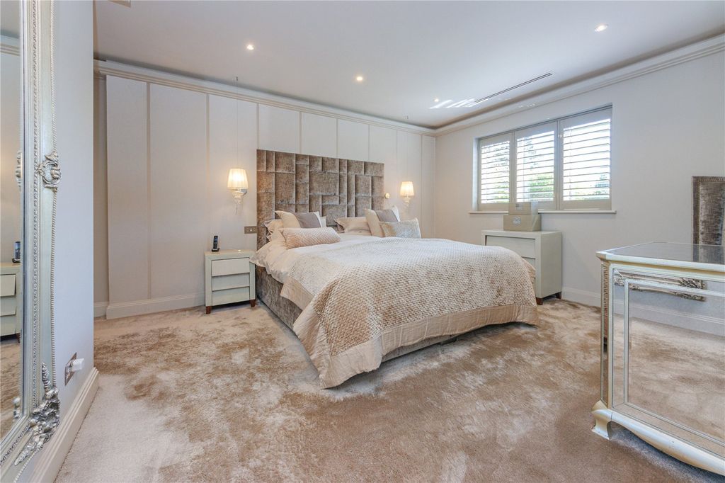 Additional image 20 of 6 bed detached house for saleThe Grove, Radlett, Hertfordshire WD7
