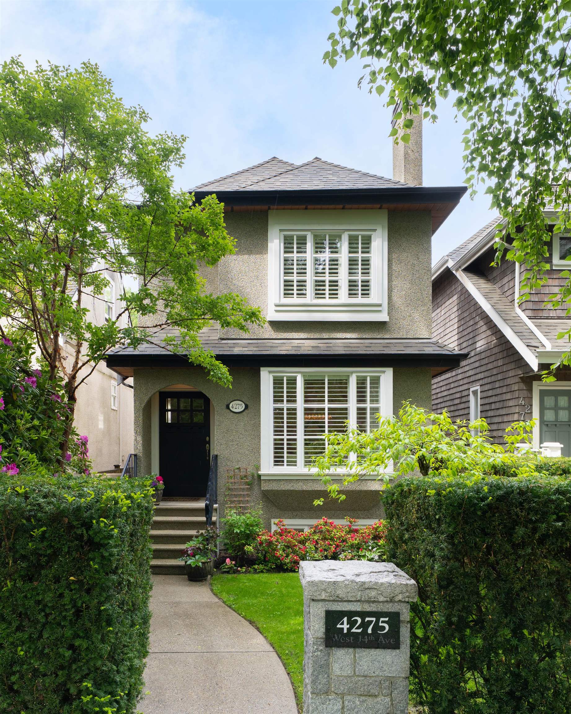 4275 14th Avenue W, Vancouver, BC, V6R 2X7