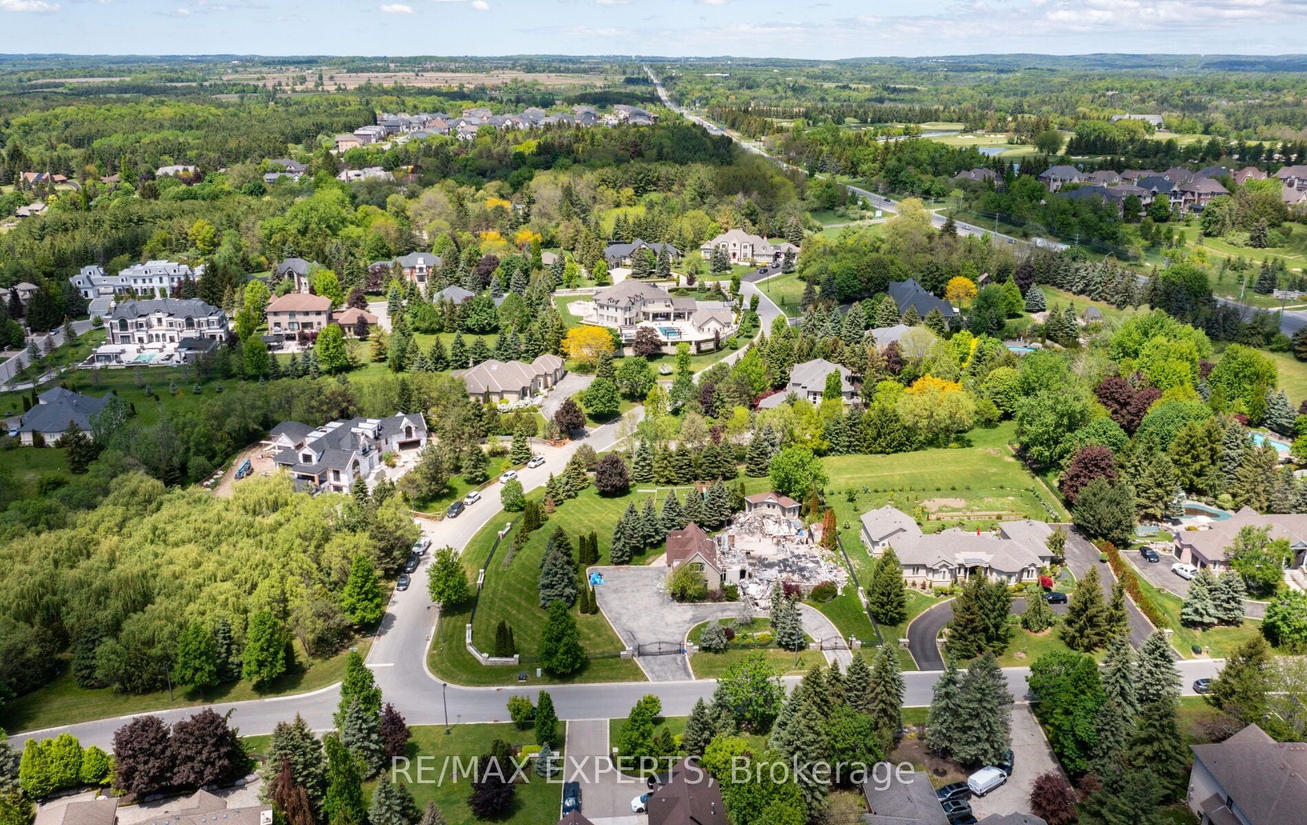 76 Forest Heights Boulevard, Vaughan, ON, L0J 1C0 photo 4