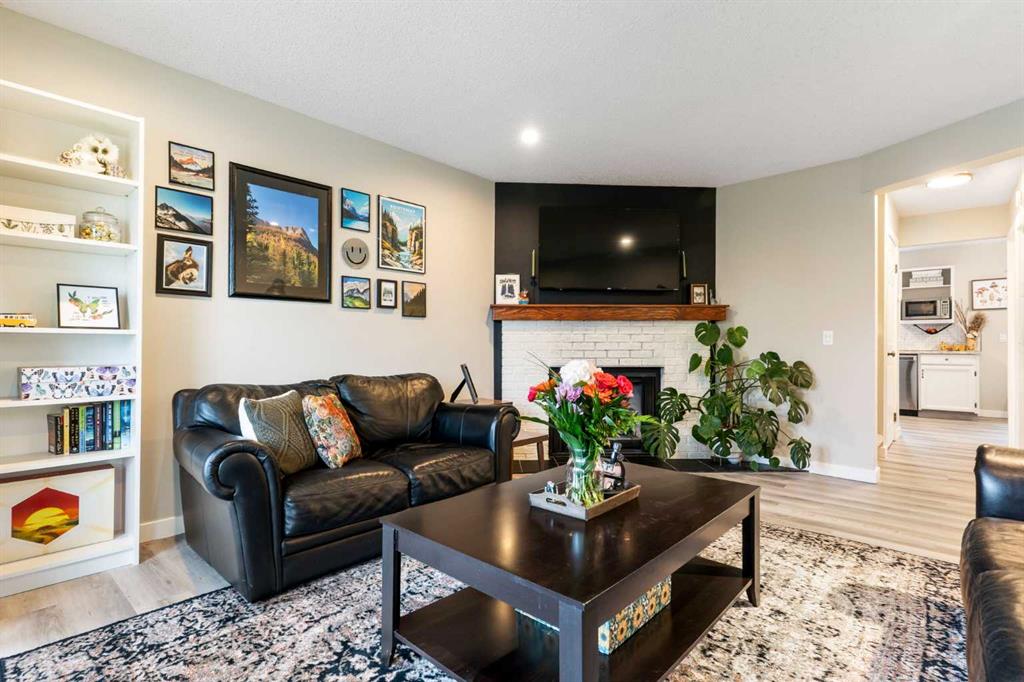 25 Bermuda Place, Calgary, AB, T3K1H4 photo 5