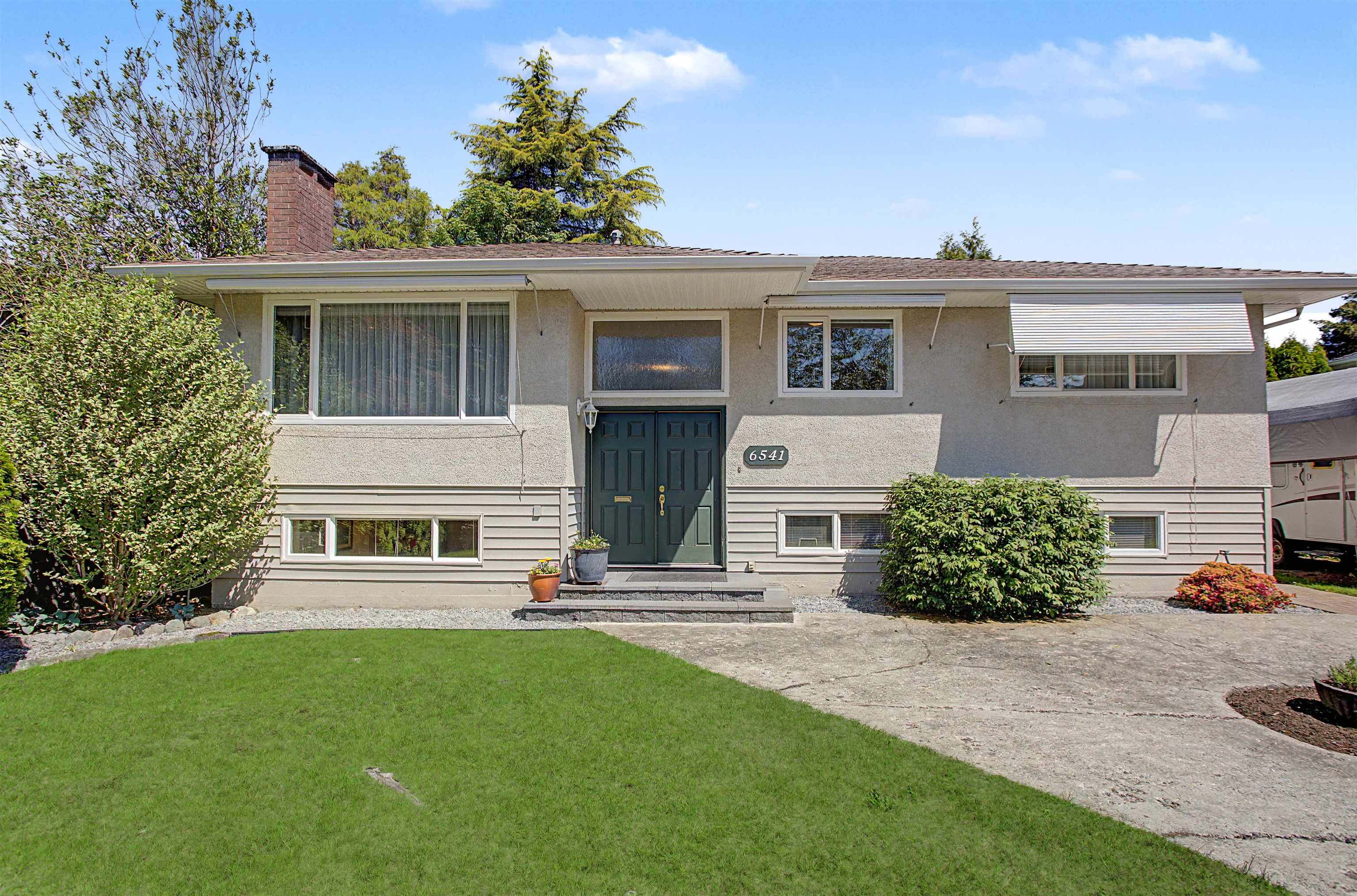 6541 Grant Street, Burnaby, BC, V5B 2K9