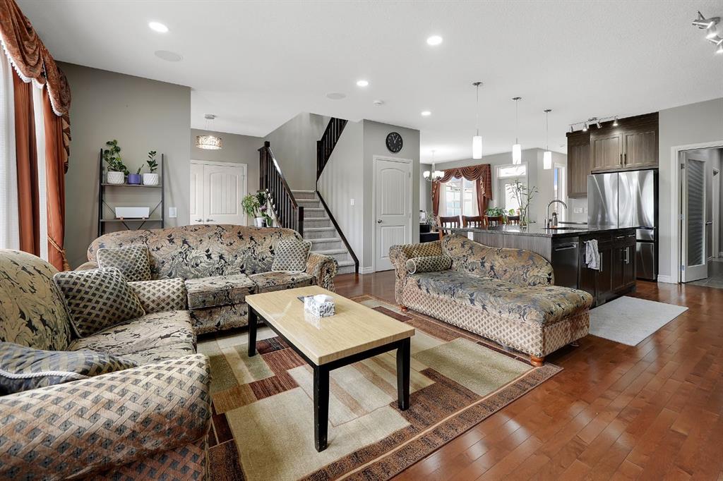 25 Redstone Path NE, Calgary, AB, T3N 0K2 photo 5