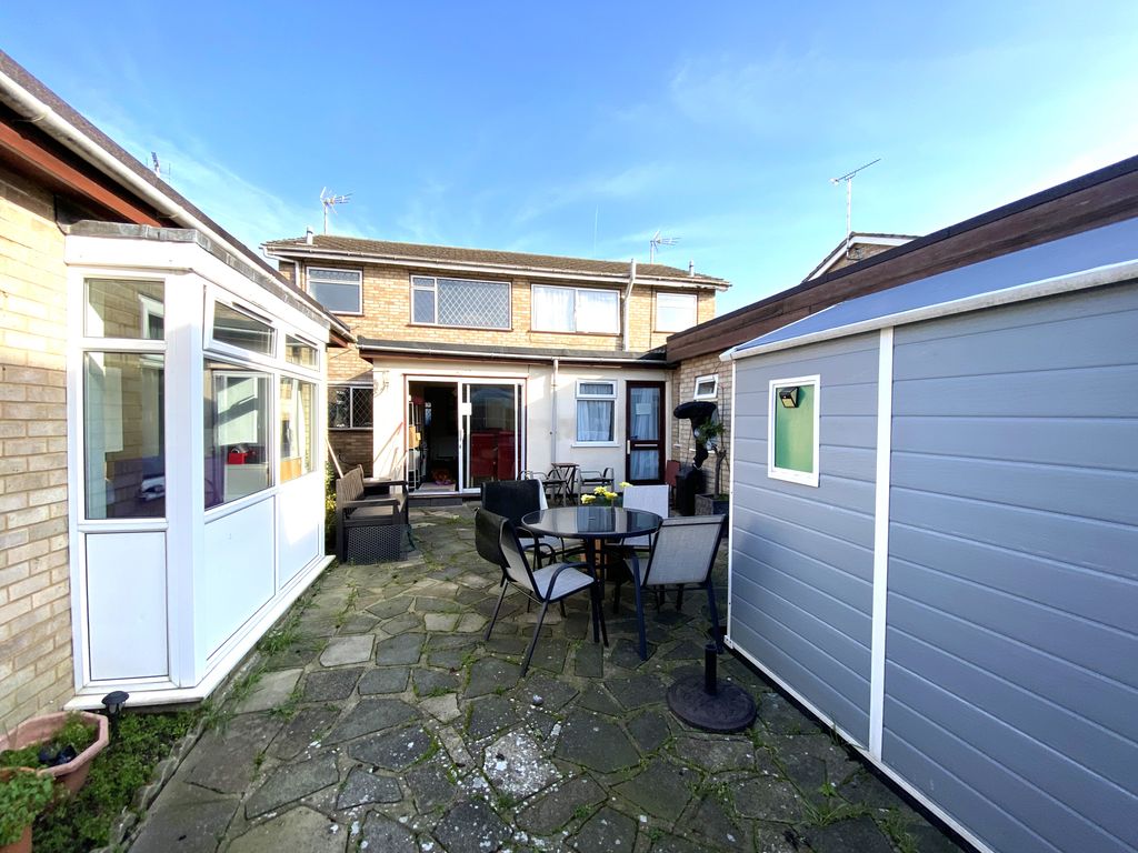 Additional image 4 of 9 bed detached house for saleDorset Gardens, Rochford SS4