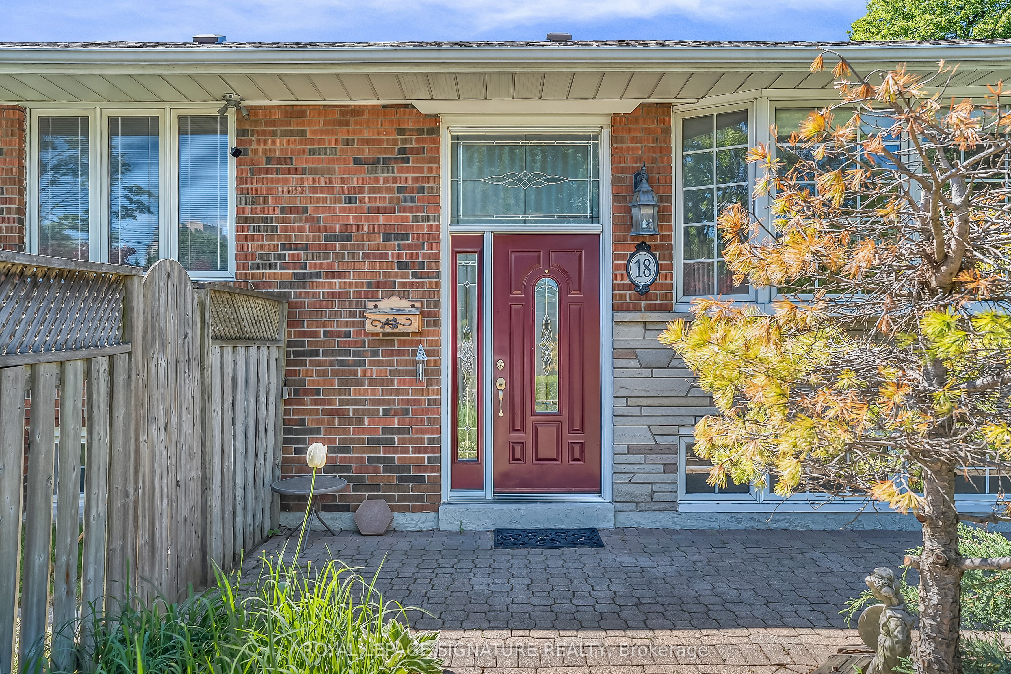 Additional image 3 of 18 Verlaine Place, Toronto, ON, M1P 3X3