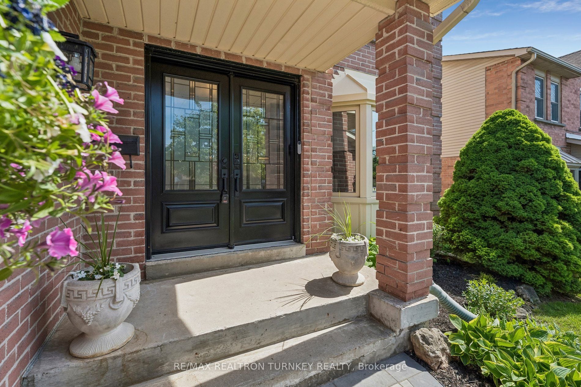 Additional image 4 of 330 Bristol Road, Newmarket, ON, L3Y 7Z9