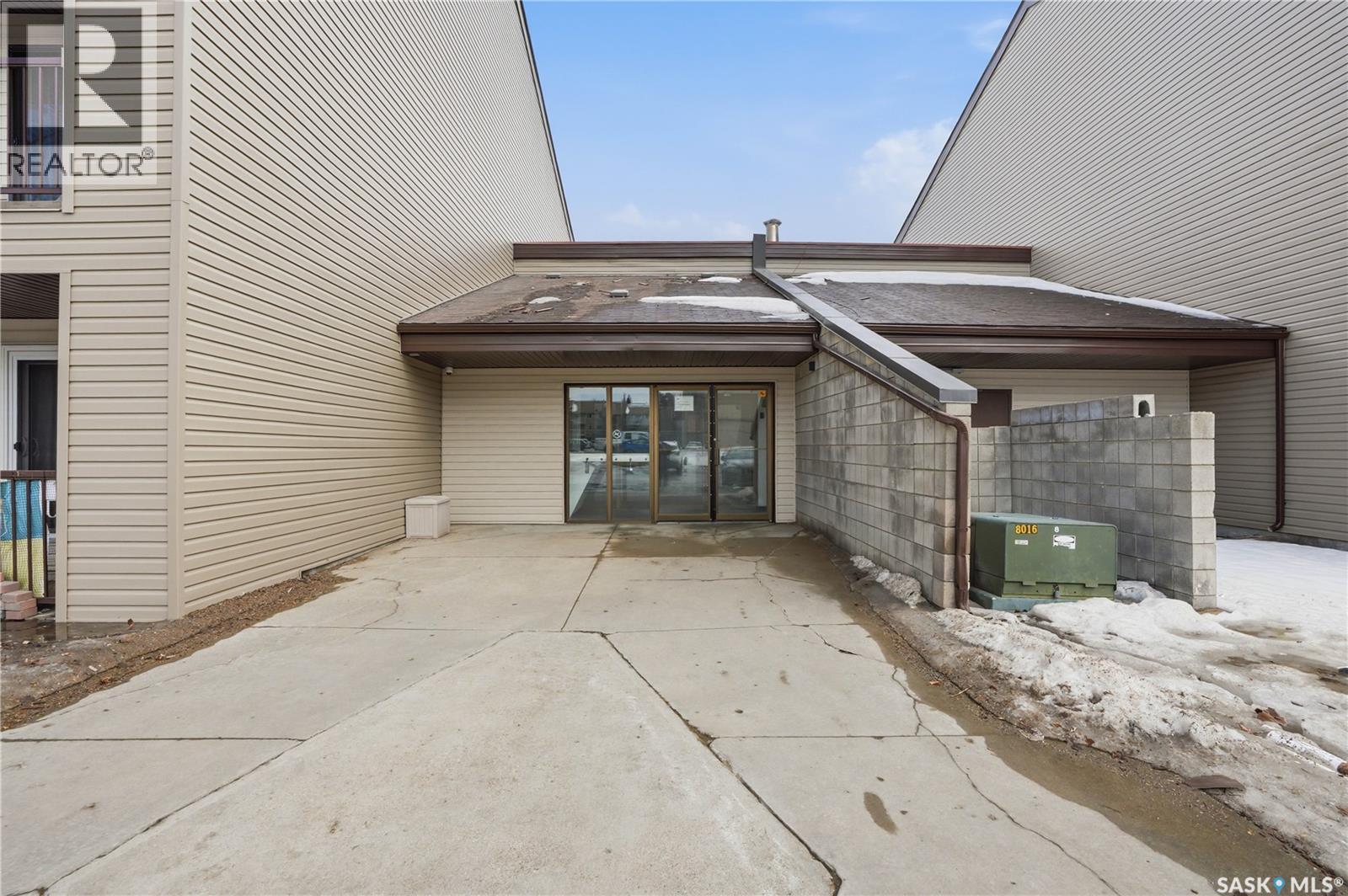 208B-4040 8th Street E, Saskatoon, SK, S7H5L4 photo 2