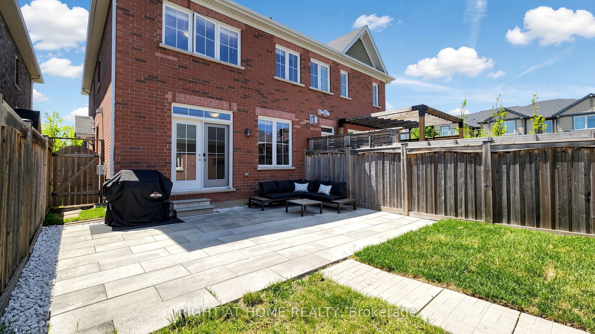 Additional image 2 of 208 Cornell Park Avenue, Markham, ON, L6B 0R1