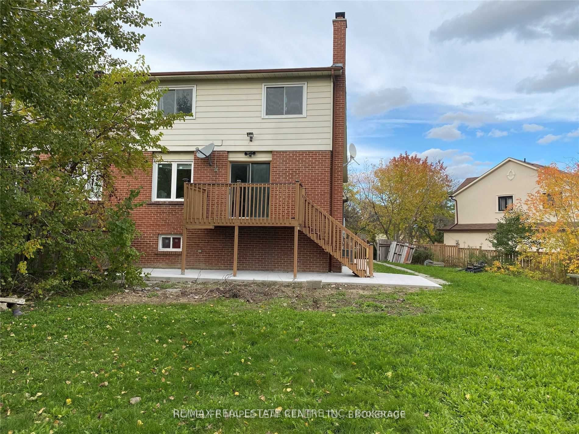 26 Foxacre Row, Brampton, ON, L6V 3P5