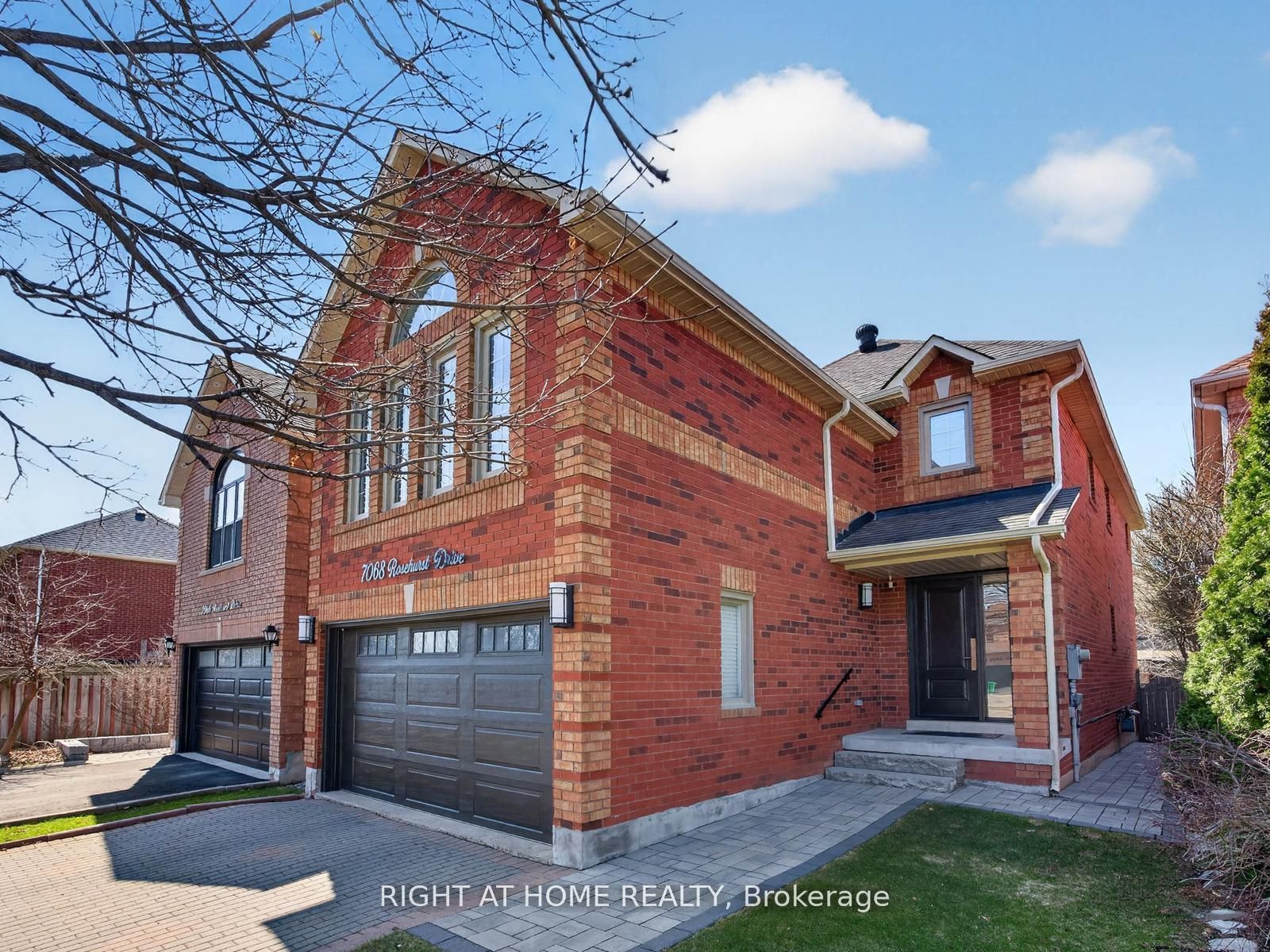 Additional image 3 of 7068 Rosehurst Drive, Mississauga, ON, L5N 6Y8