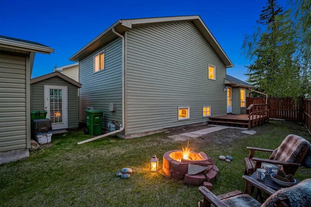 18 Martinview Crescent NE, Calgary, AB, T3J 2S2 photo 3