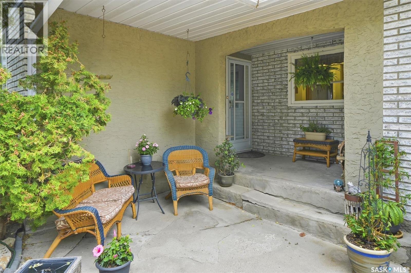914 Trotter Crescent, Saskatoon, SK, S7L3R1 photo 3