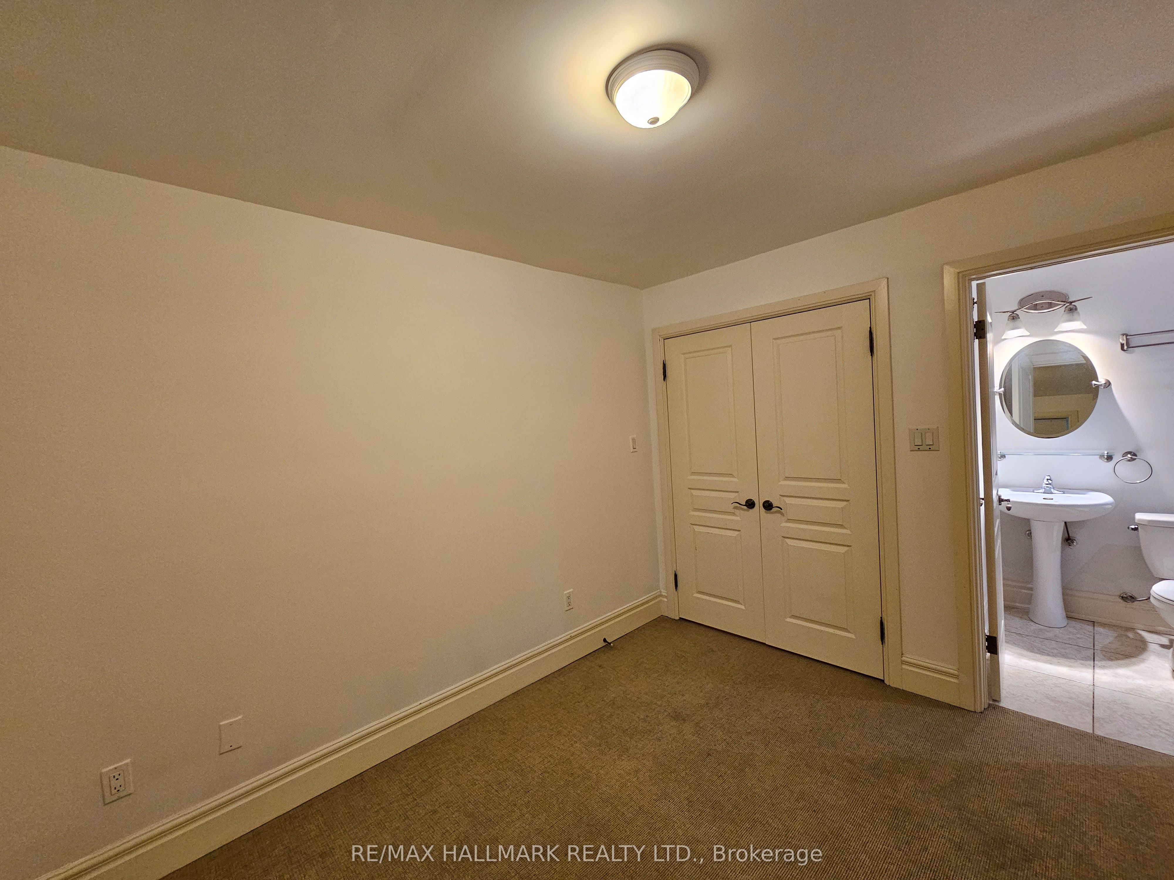 Basement 2-22 Roberta Drive, Toronto, ON, M6A 2J5 photo 3