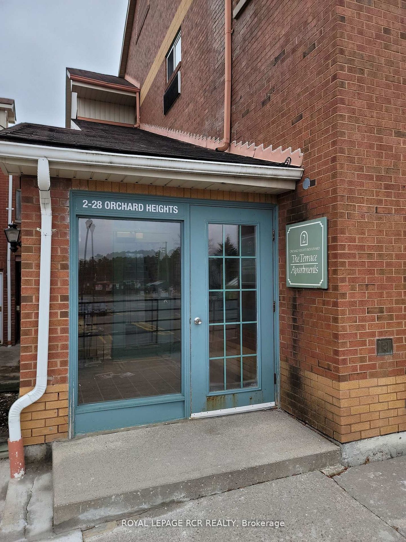 243-2 Orchard Heights Boulevard, Aurora, ON, L4G 3W3