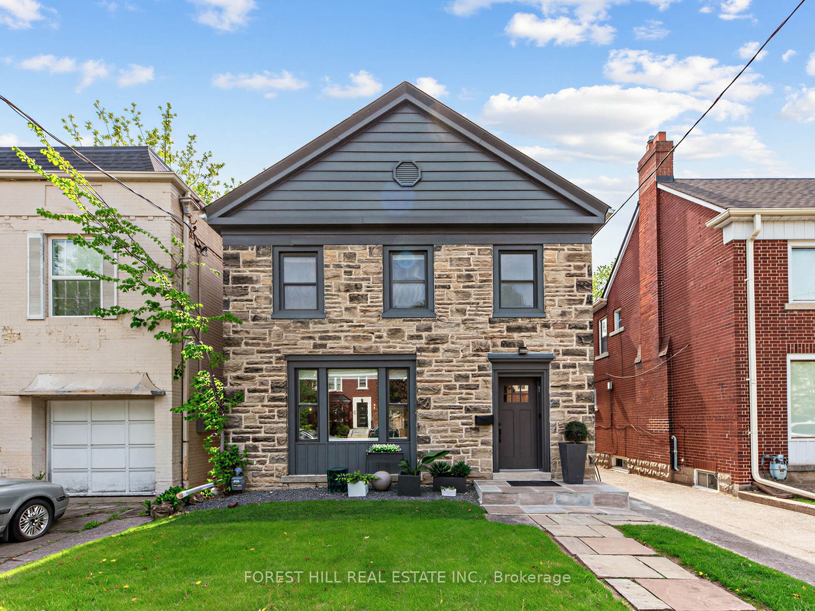 192 Glen Cedar Road, Toronto, ON, M6C 3H1