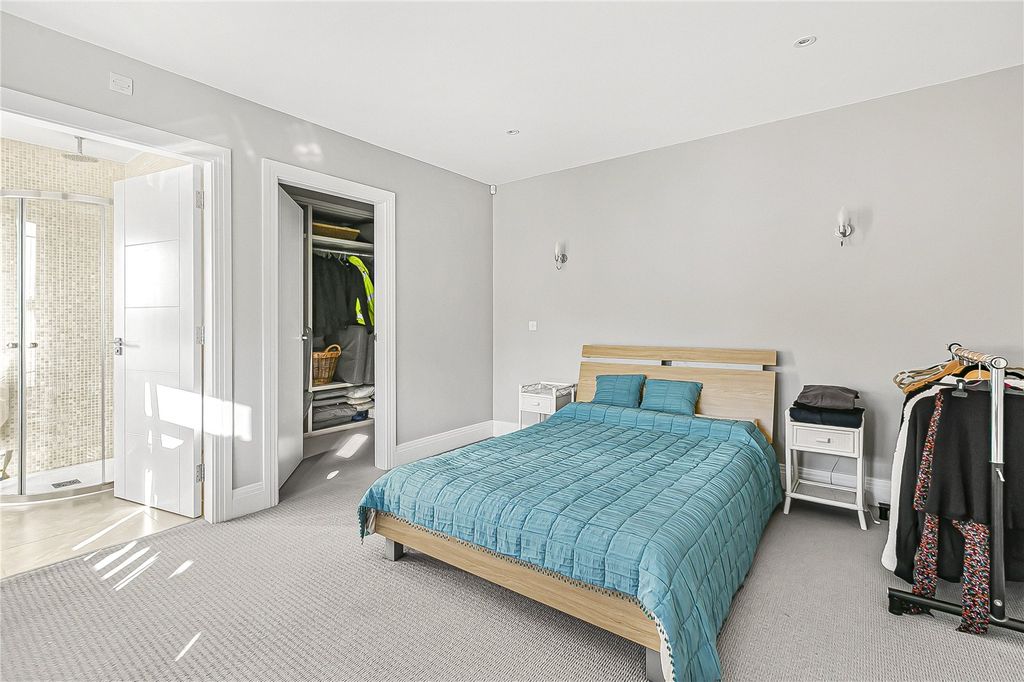 Additional image 21 of 5 bed detached house for saleAldenham Avenue, Radlett, Hertfordshire WD7