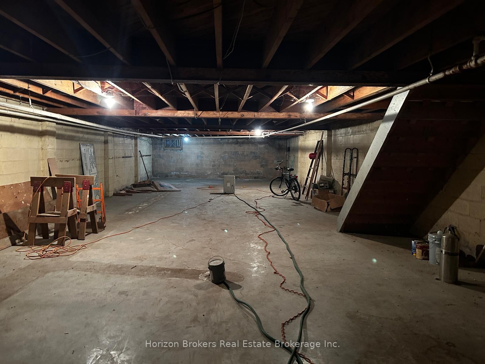 Additional image 5 of 620 Lakeshore Road E, Mississauga, ON, L5G 1J4