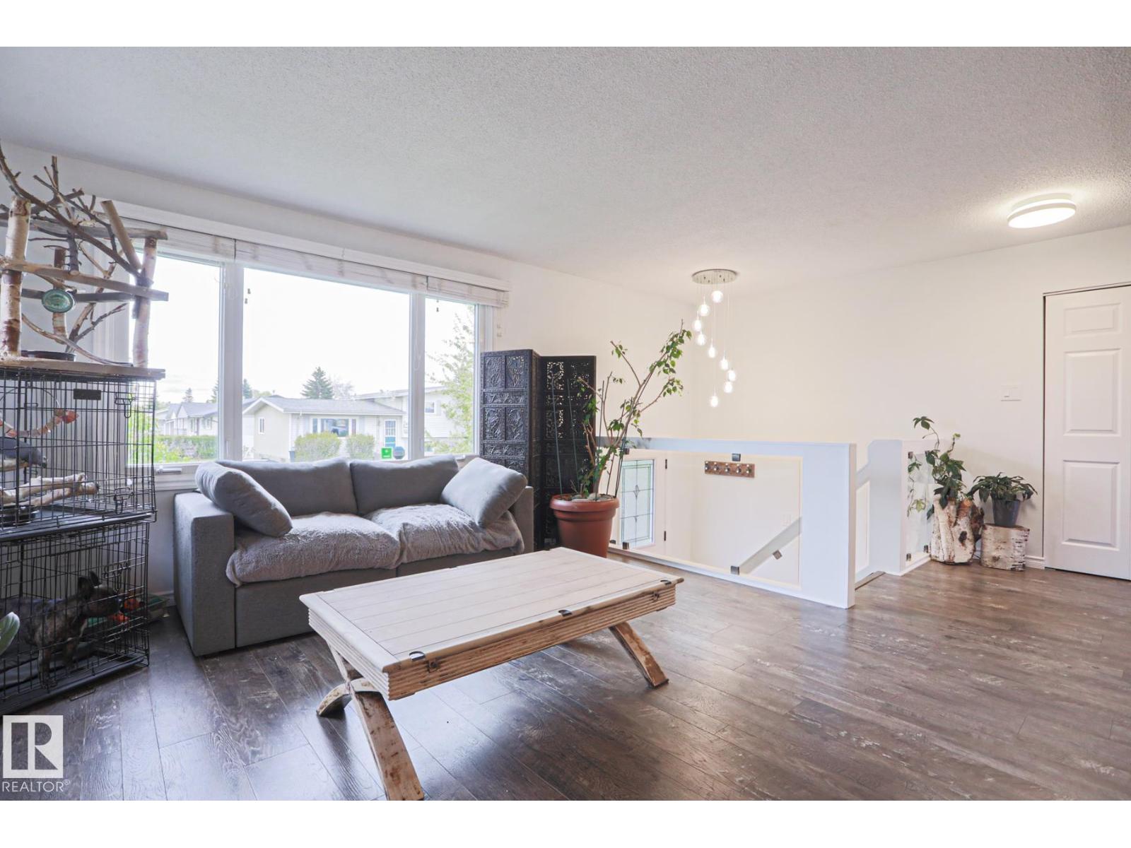 9828 169 Street NW, Edmonton, AB, T5P3X4 photo 4