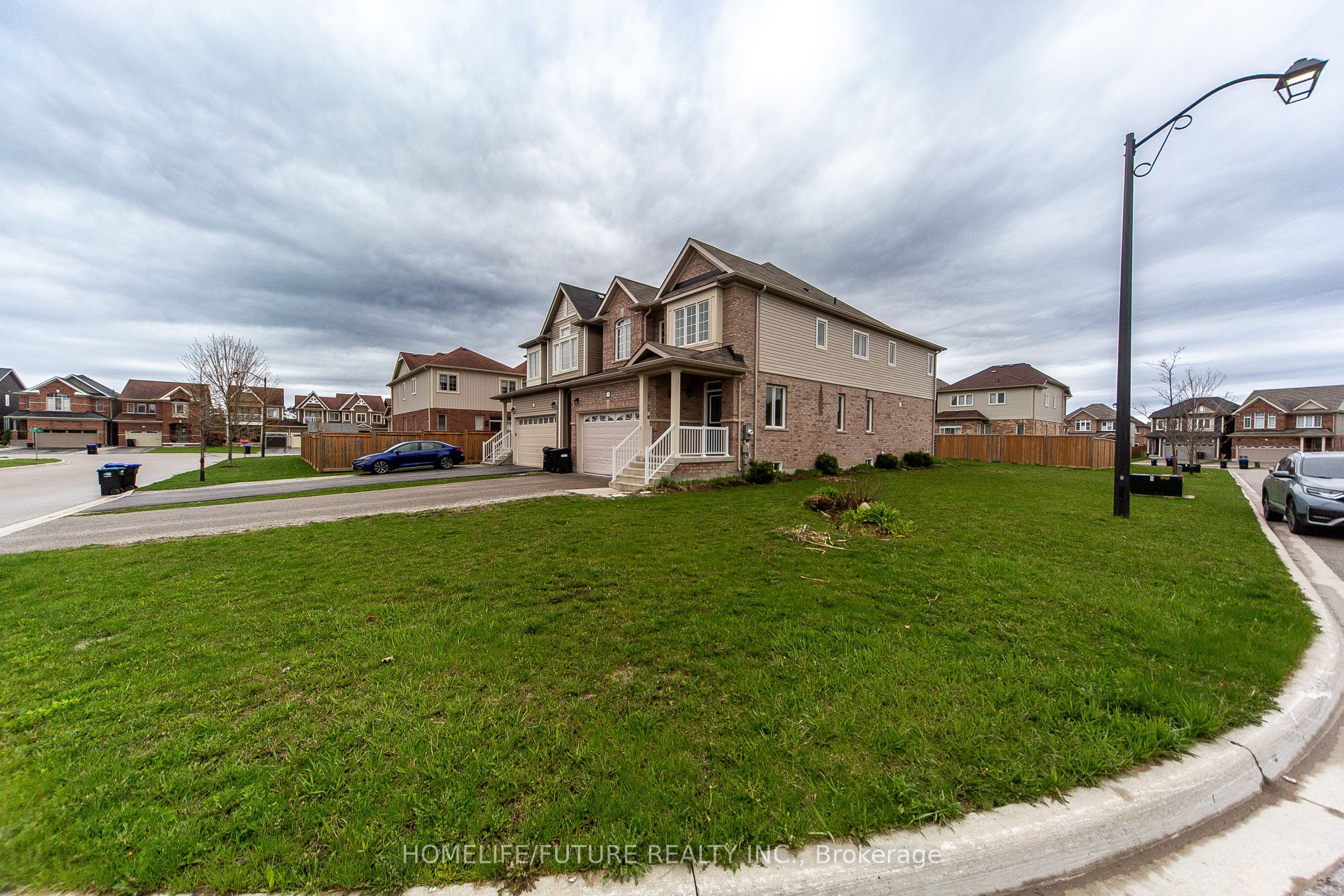 5 Hutton Crescent, Essa, ON, L0M 1B6