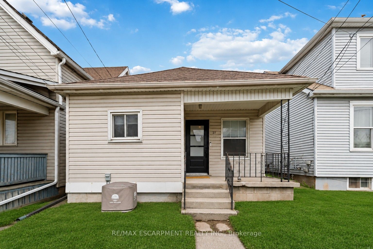 27 Edinburgh Avenue, Hamilton, ON, L8H 2C4