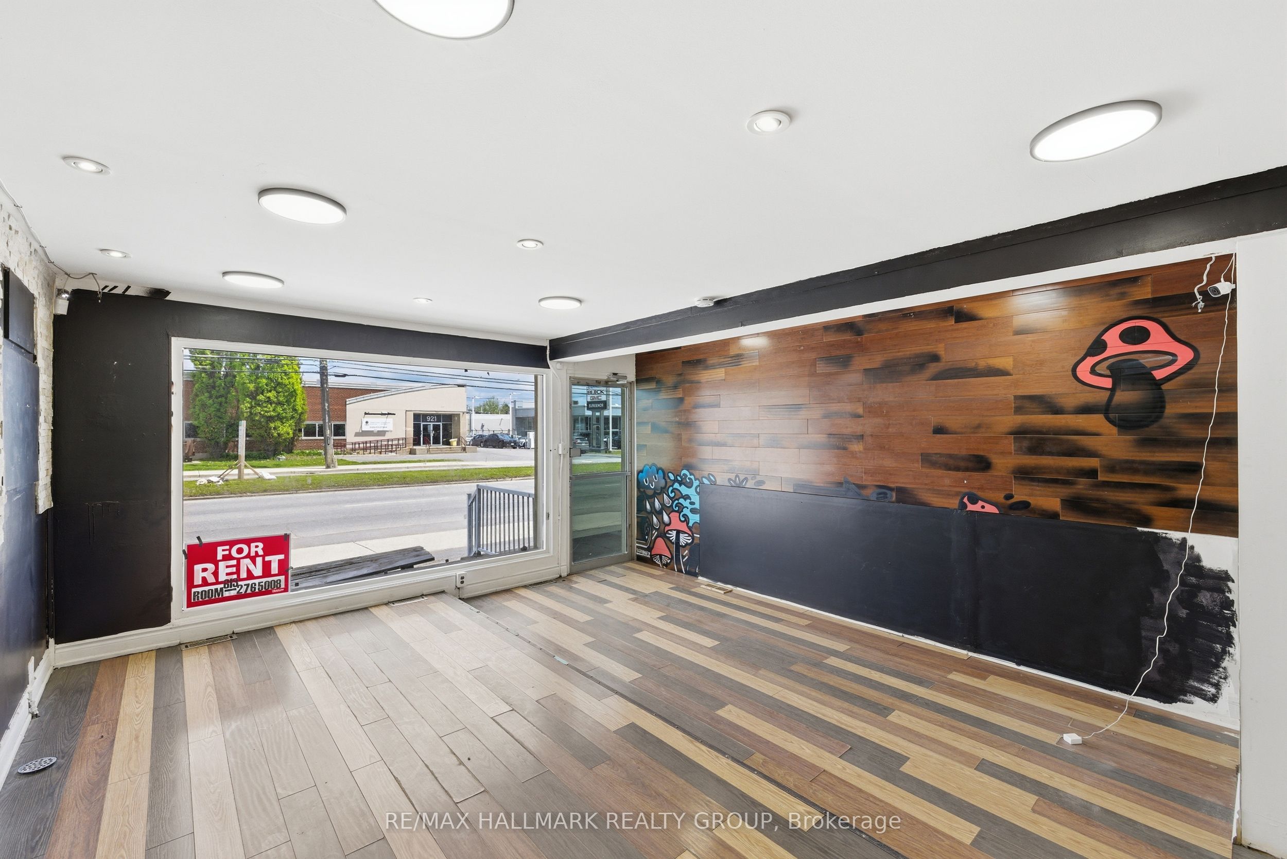 Additional image 4 of 912 St Laurent Boulevard S, Ottawa, ON, K1K 3B3