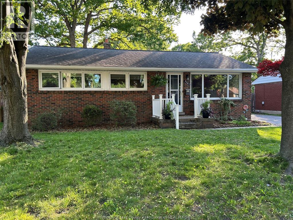 3341 Mark Avenue, Windsor, ON, N9E2X2 photo 2