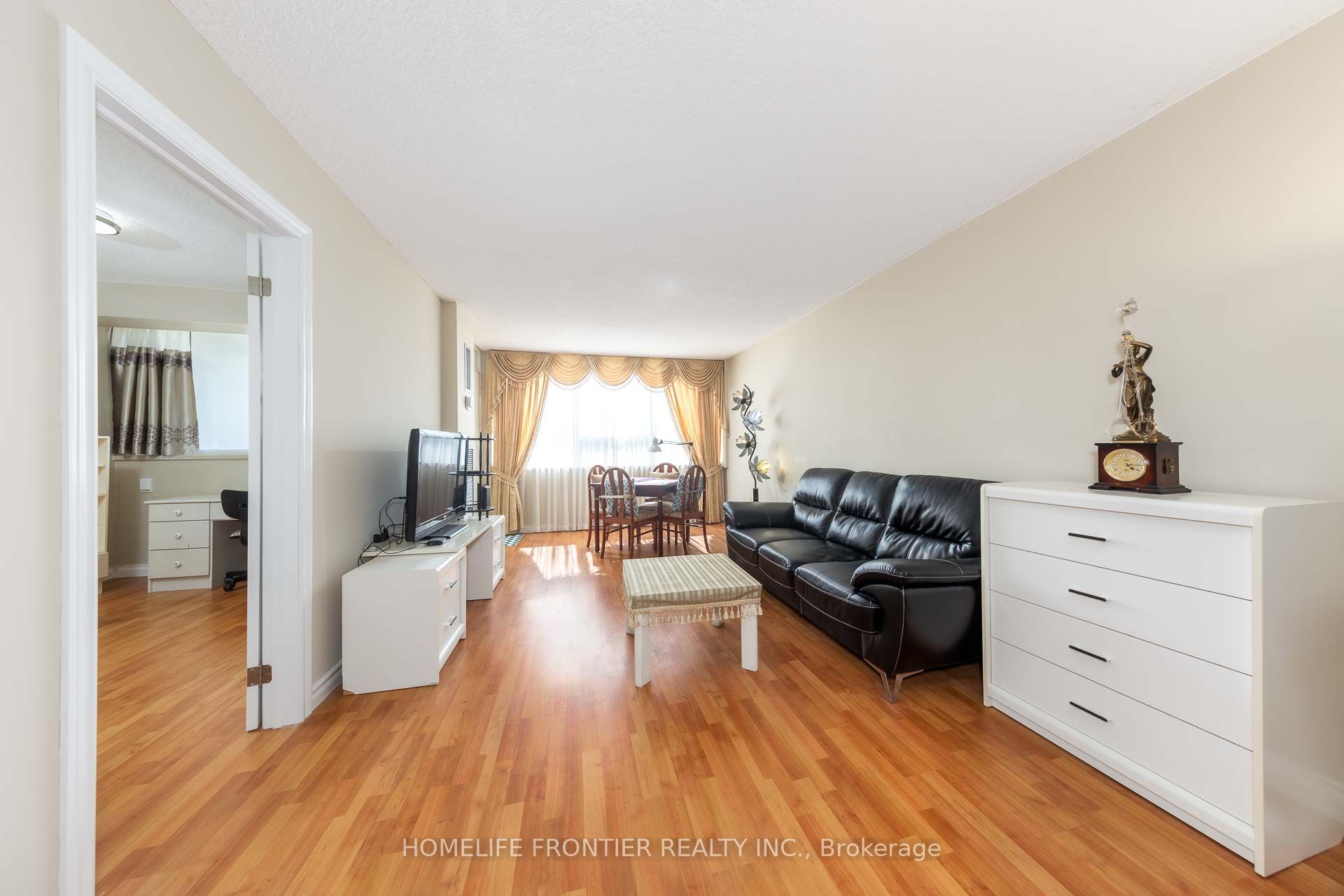 706-45 Silver Springs Boulevard, Toronto, ON, M1V 1R2