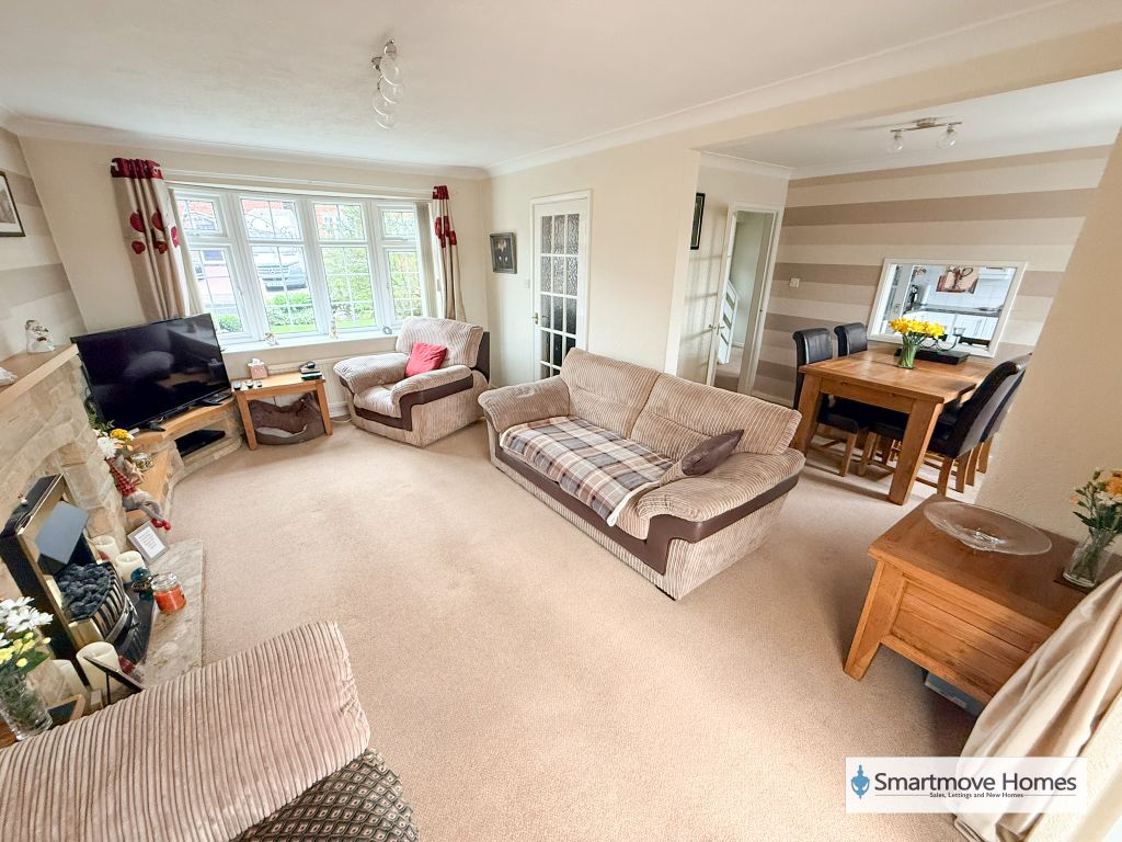 4 bed detached house for saleLathkill Drive, Marehay DE5 photo 2