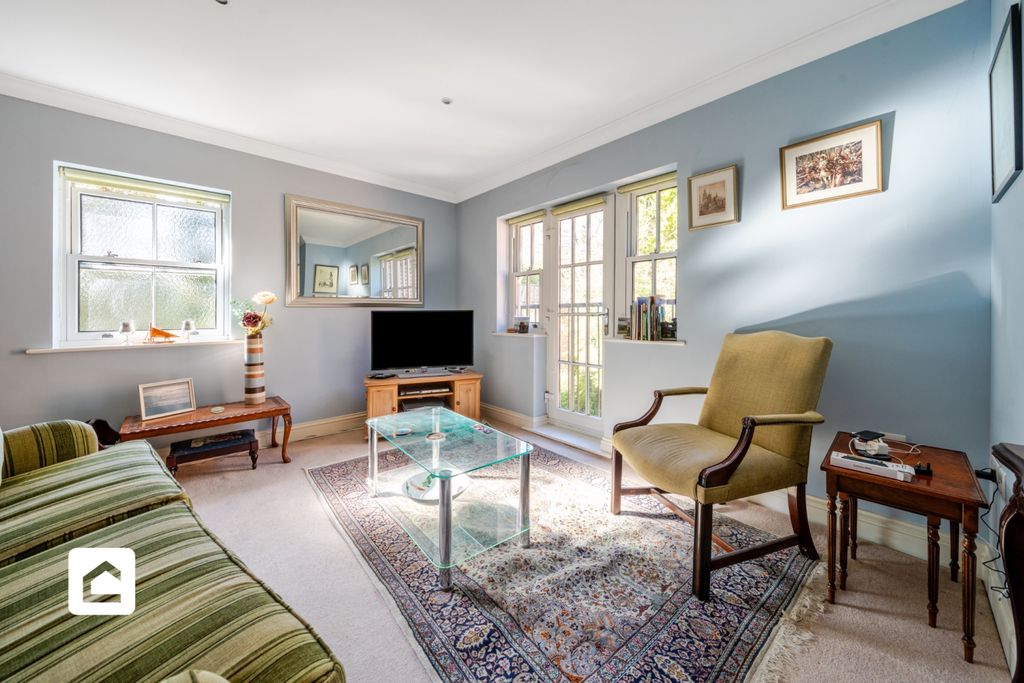 2 bed flat for saleBeech Road, Reigate, Surrey RH2 photo 5