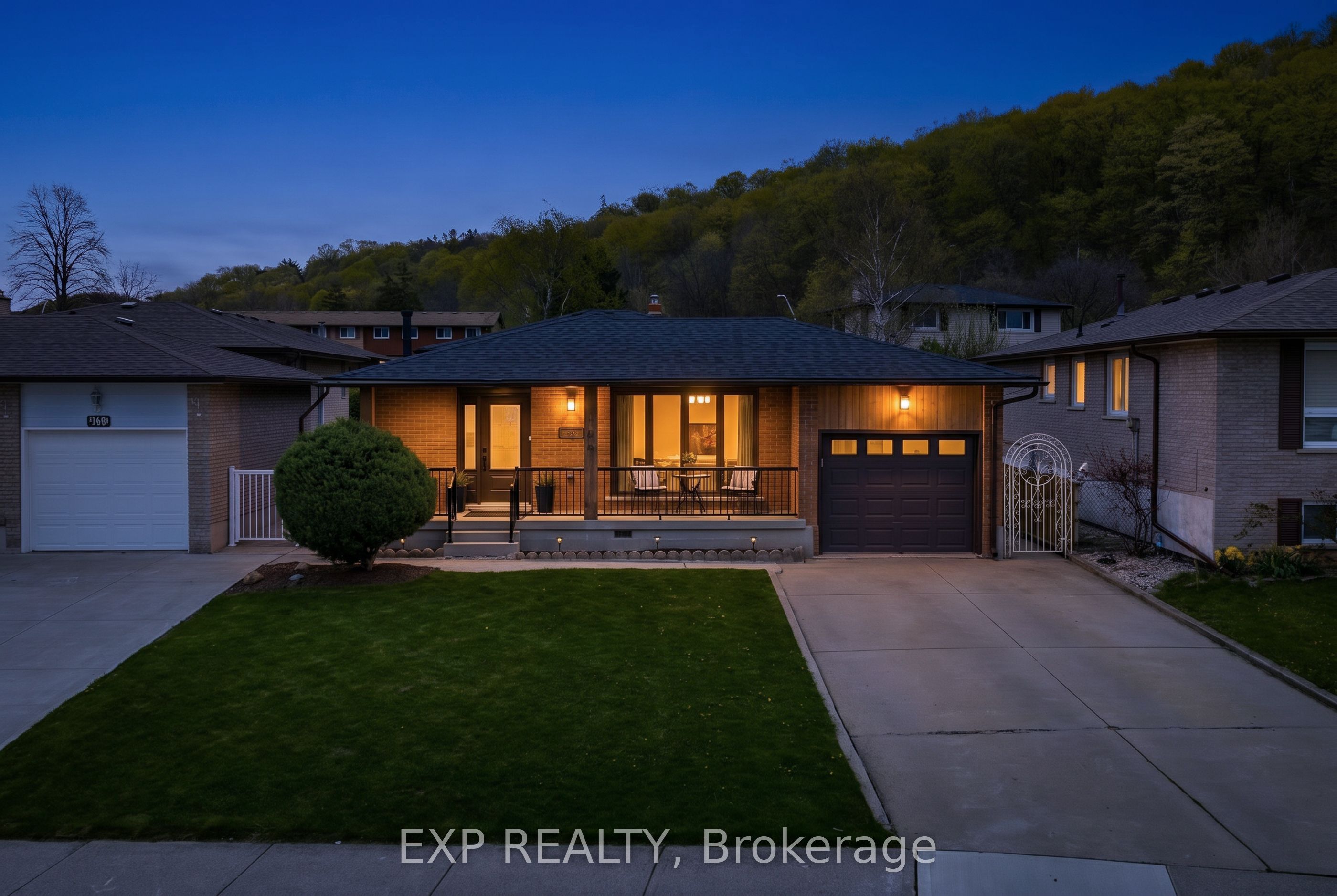 142 Marcella Crescent, Hamilton, ON, L8K 6G3 photo 2