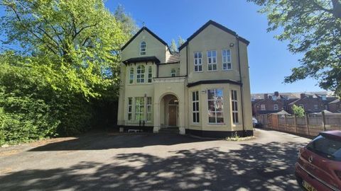 Ladybarn Crescent, Manchester M14, Room to rent