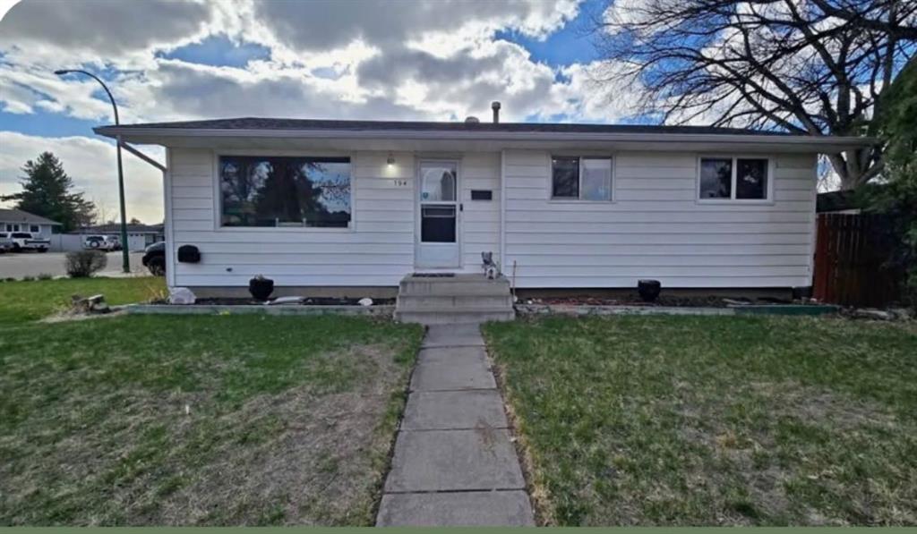 794 Black Boulevard NW, Medicine Hat, AB, T1A 7B4