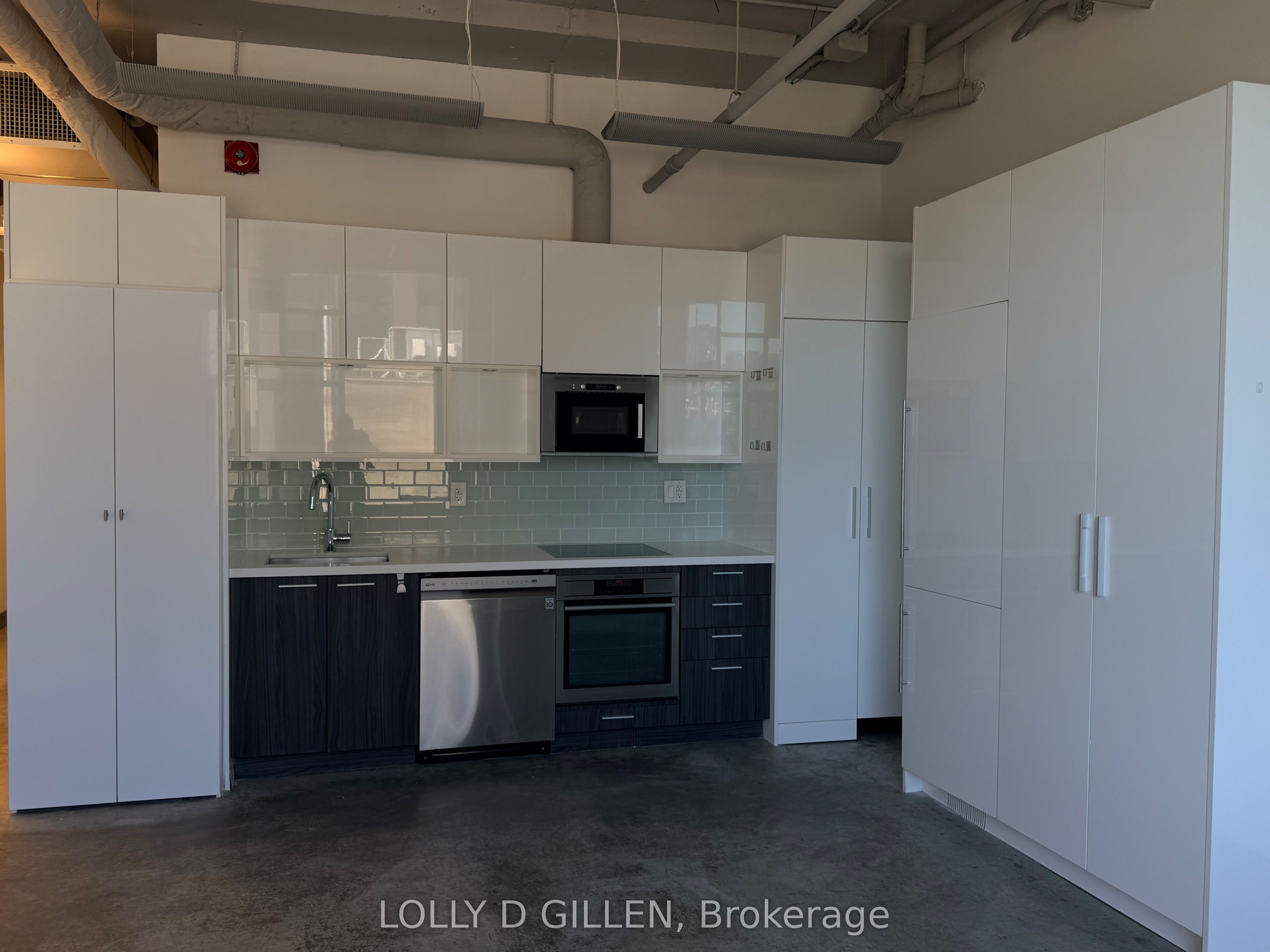 Additional image 6 of 704-477 Richmond Street W, Toronto, ON, M5V 3E7